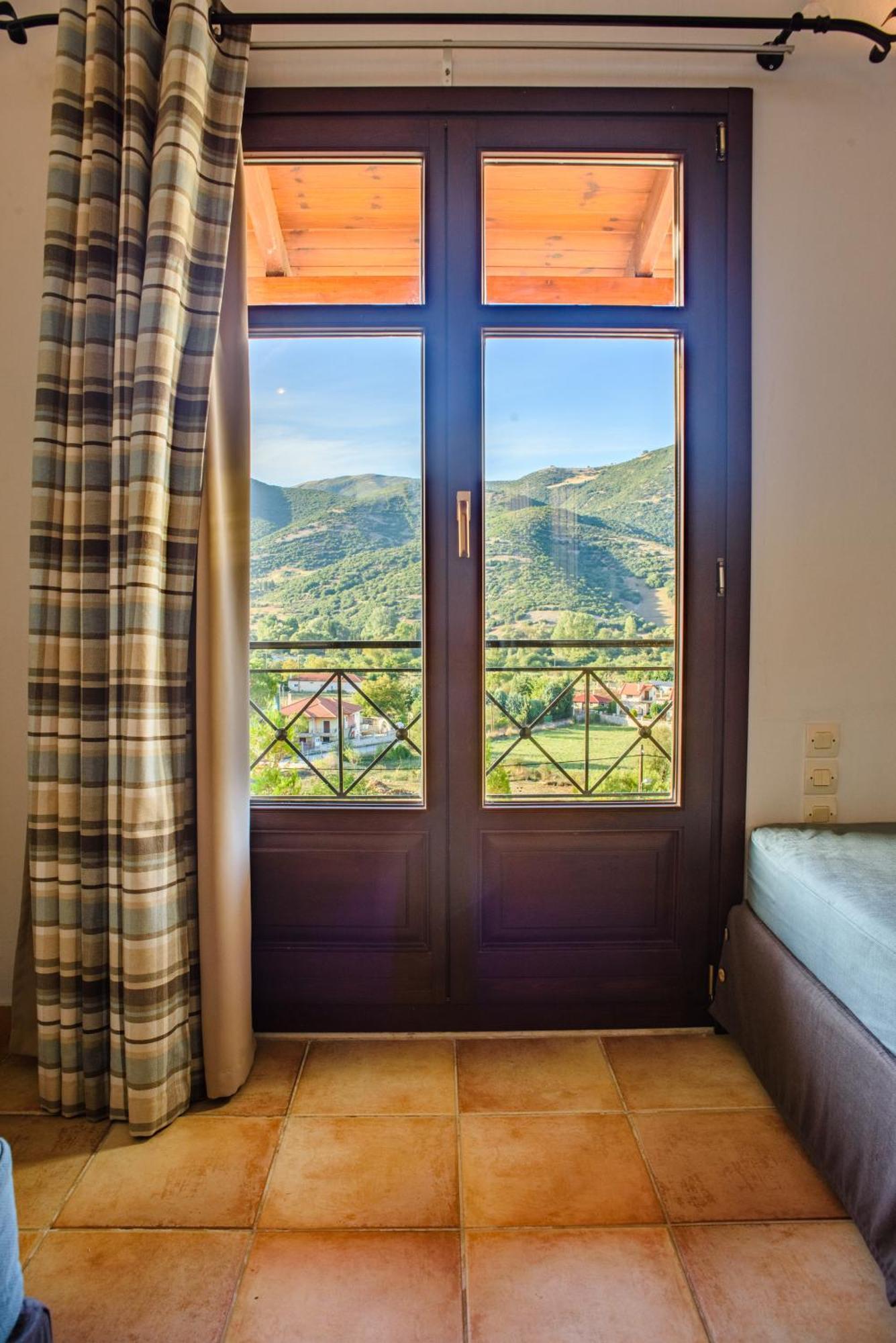 Archontiko Zafeiropoulou Kalavryta Exterior foto